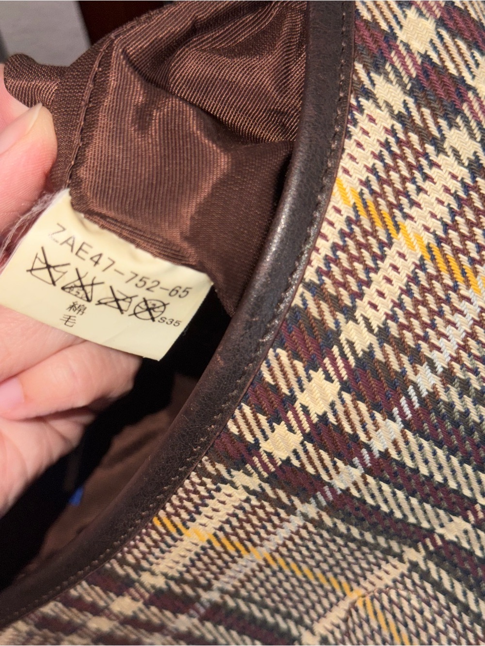 RARE Burberry Vintage Wool Crossbody Bag - Picture 10 of 15